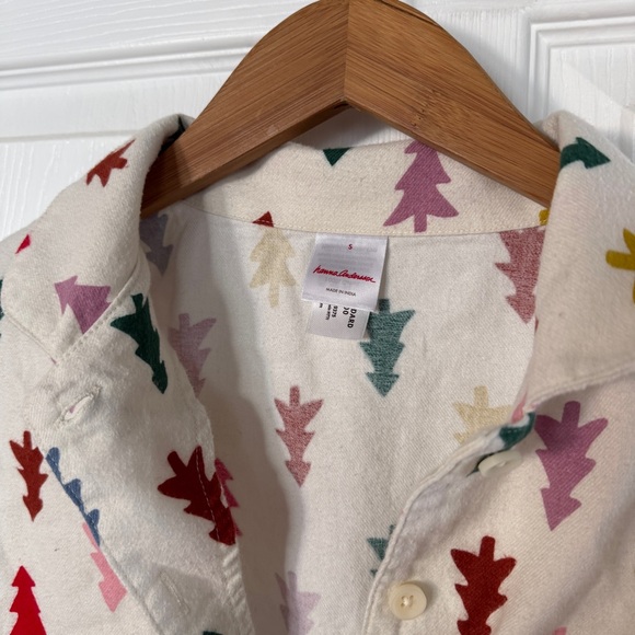 Hanna Andersson Women’s Holiday Flannel Pajama Set Festive Forest on Ecru - Picture 4 of 6